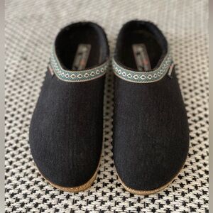 Haflinger GZ Grizzly Wool Clogs 43 Womens Size 12 Black